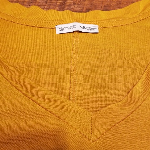 Zara Vneck Blouse - Picture 2 of 3